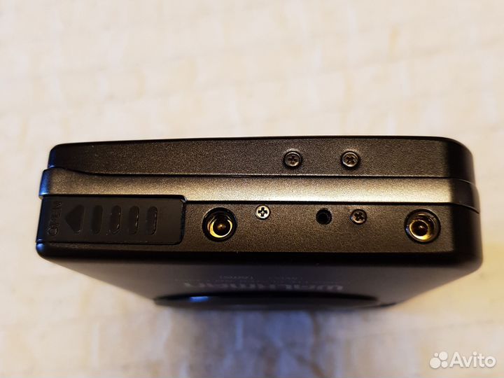 Кассетный плеер Sony Walkman WM-EX909