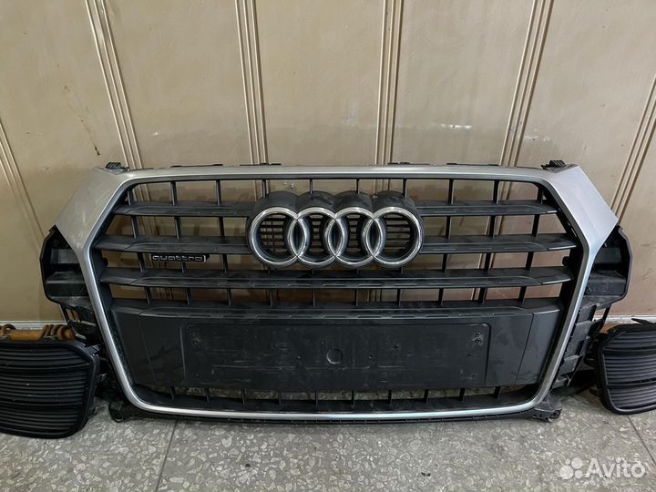 Решетка радиатора Audi Q3 (2016)