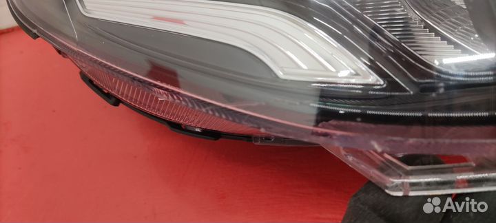 Фара правая Hyundai Polisade