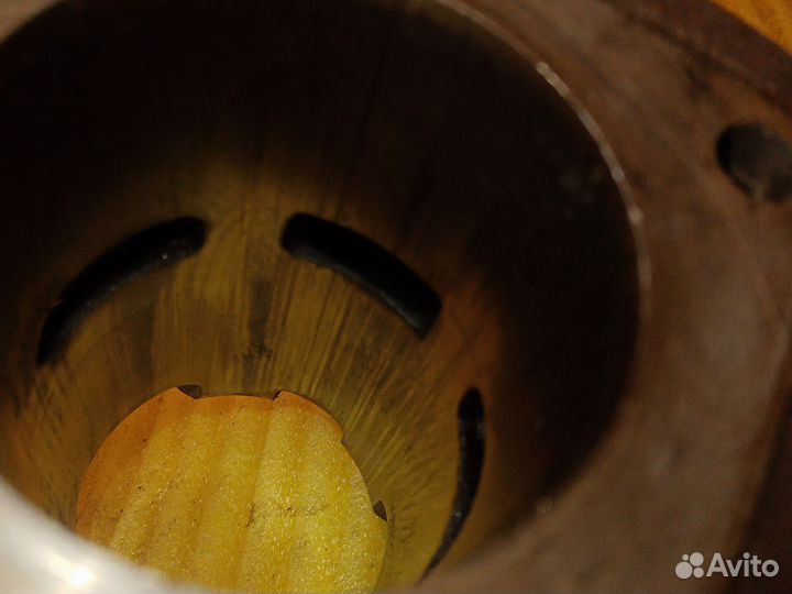 Цилиндр оригинал Honda lead 100 jf06