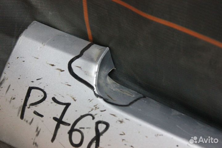 Накладка порога правая - Volkswagen Passat B7