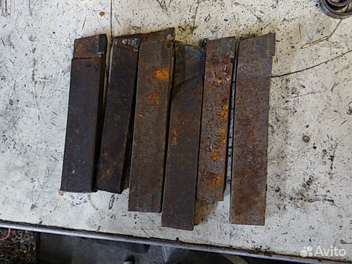 Резцы токарные