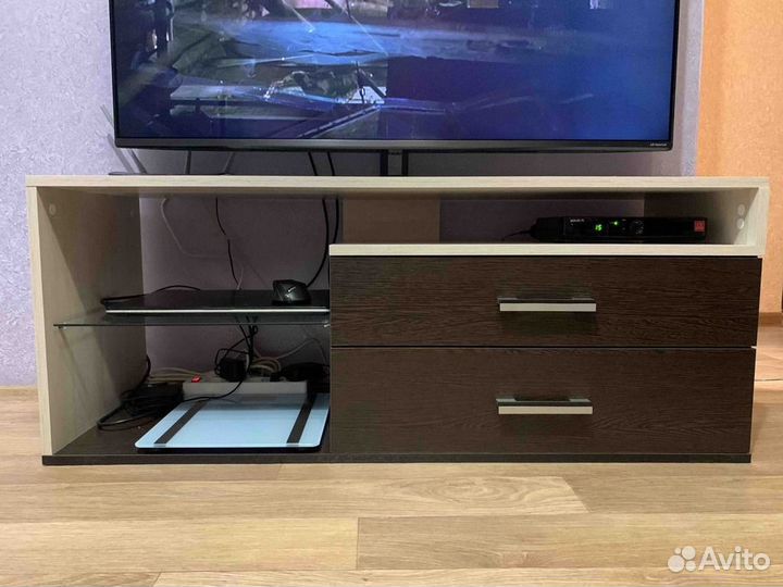 Тумба под телевизор с 2 ящиками Венге/Сосна лоредо