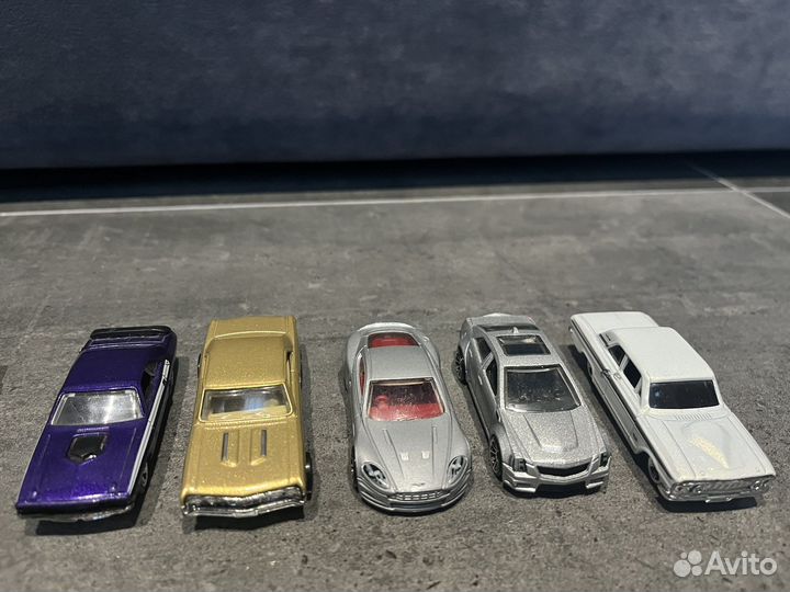 Hot wheels машинки