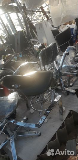 Ремонт парикмахерской мебели