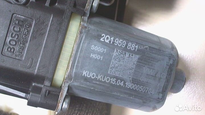 Стеклоподъемник электрический Skoda Fabia, 2019