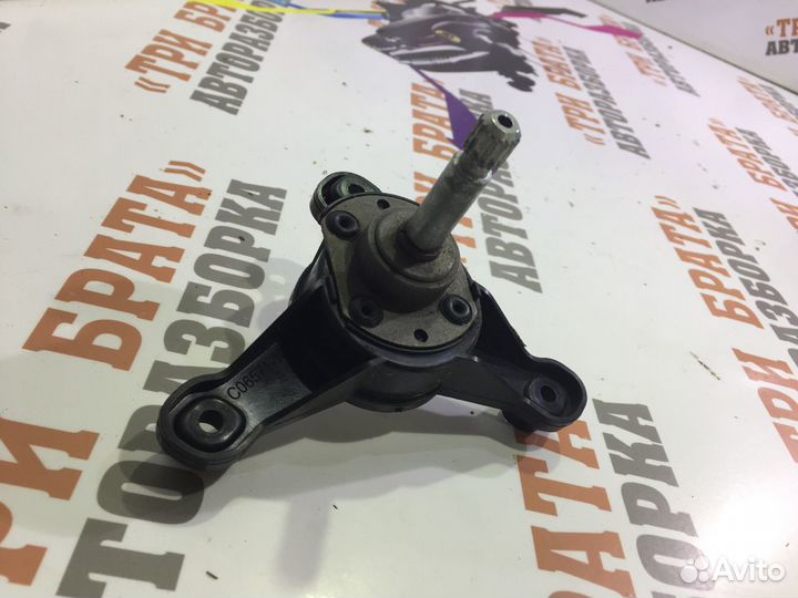 Шкода Стеклоподъемник задний левый (механический)