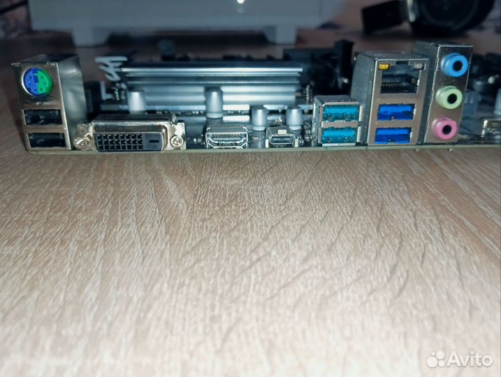 Материнская плата asus prime B450-Plus