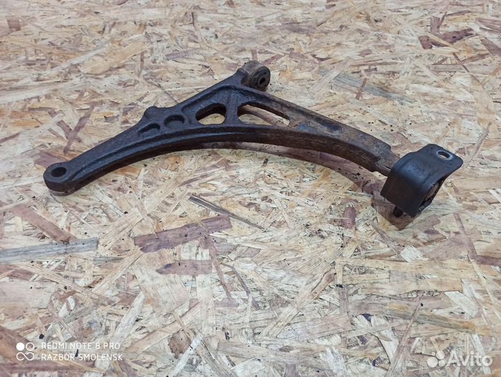 Рычаг левый Иран Ходро Саманд