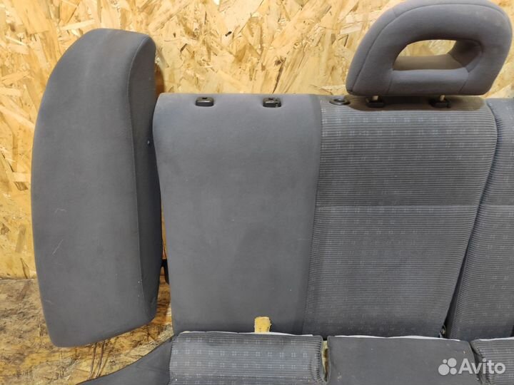 Задние сиденья Mitsubishi Lancer 9