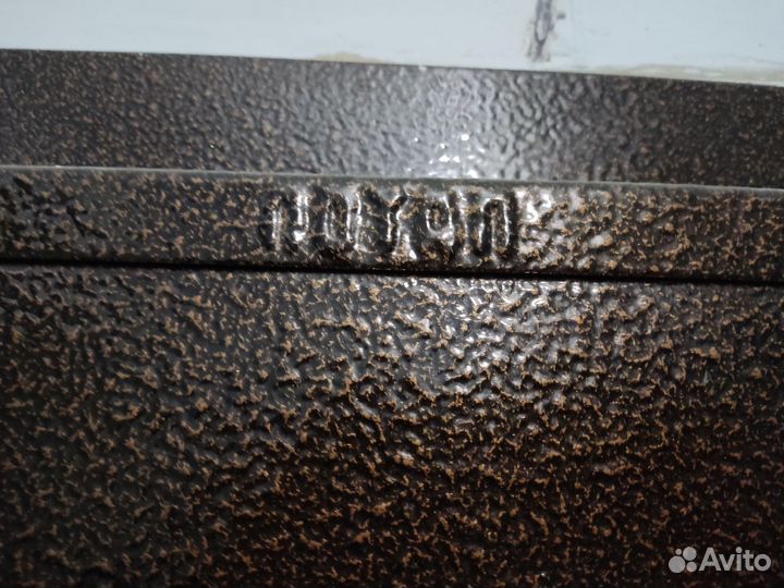 Дверь входная металлическая левая бу