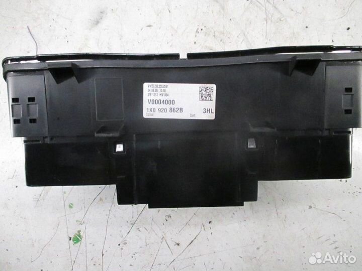 Щиток приборов Volkswagen Jetta 2 2005