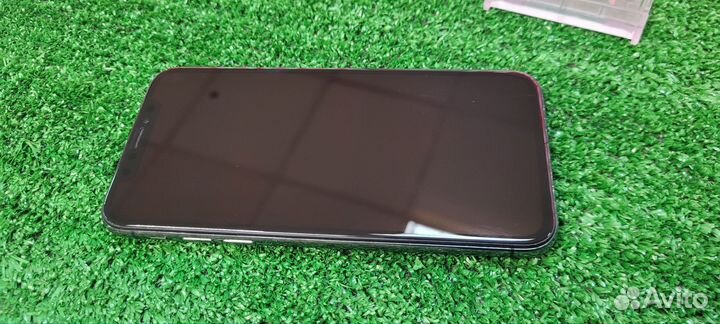 iPhone X, 64 ГБ
