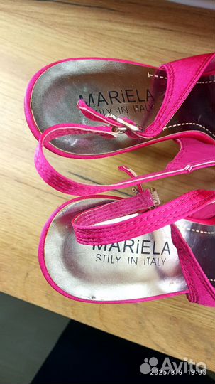 Босоножки тканевые Mariela 37 размера. Каблук 10 с