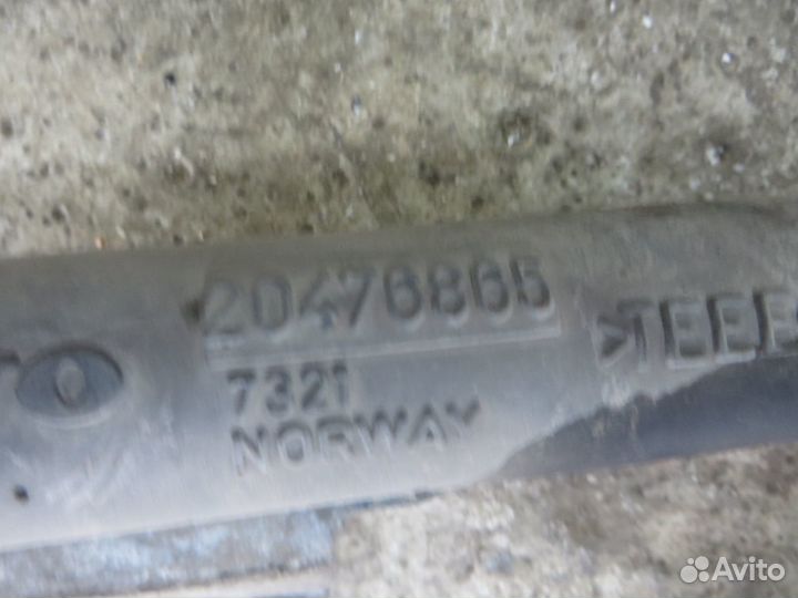 Маслозаливная горловина 20476865 Volvo FM Volvo 20