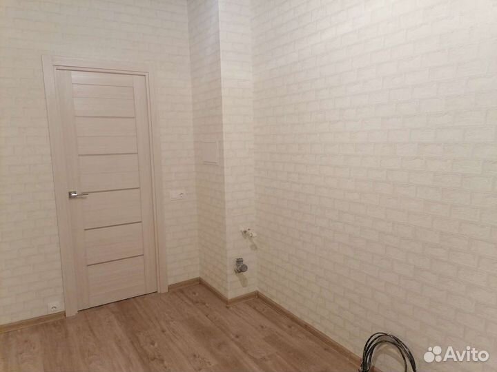 Поклейка обоев,укл-ка кварцвенила,ламината,подключ