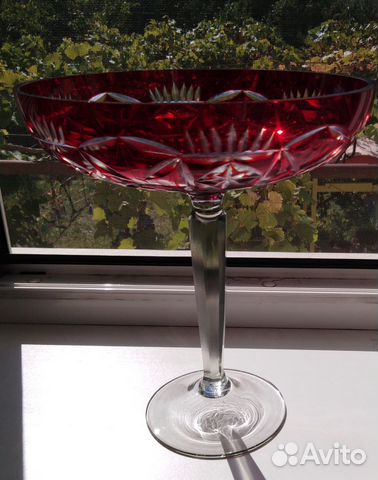 Винтажная фруктовница из накладного хрусталя.ссср