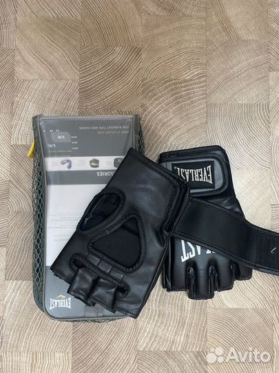 Боксерские перчатки everlast