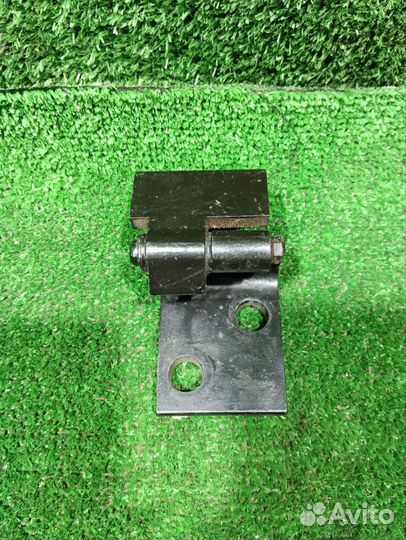 Петля двери X5 E53 (00-07) пер L верх/ниж б/у (арт. 41518269823)