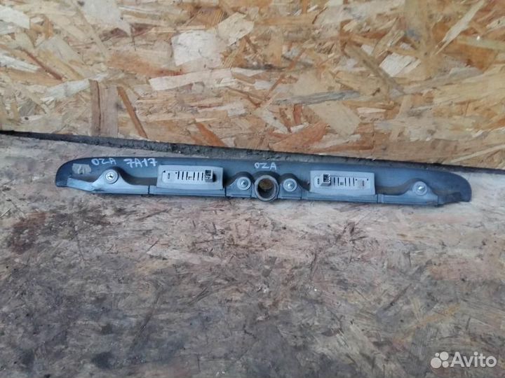 Накладка двери багажника Opel Zafira A 1999-2005