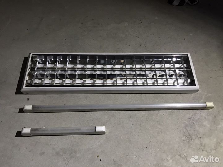 Светильники с лампами дневного света