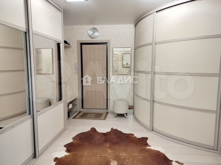 2-к. квартира, 80,8 м², 4/17 эт.