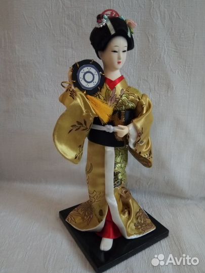 Кукла фарфоровая коллекционная