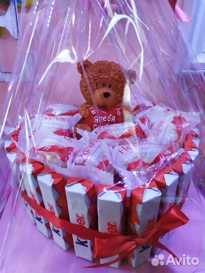 Сладкий подарок из Kinder