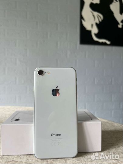 iPhone 8 64gb белый