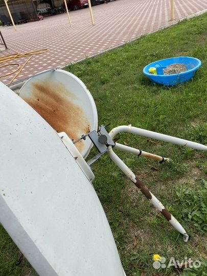 Антенна спутниковая тарелка