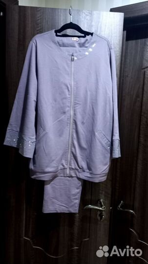 Спортивный костюм женский