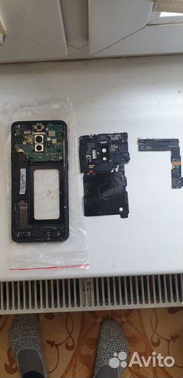 Самсунг S9+ запчасти всё кроме дисплея и батареи