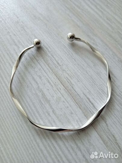 Браслеты, бижутерия