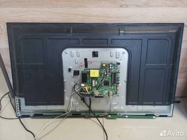 Телевизор BBK 40LEM-1009 (Разбор)(По запчастям)