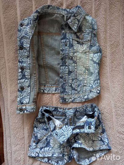 Джинсовый костюм для девочки шорты жилет 110