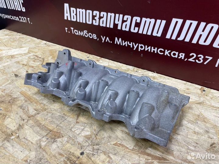Впускной коллектор Renault Logan