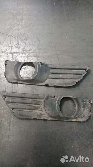 Заглушка птф бампера передняя Ford Focus 2