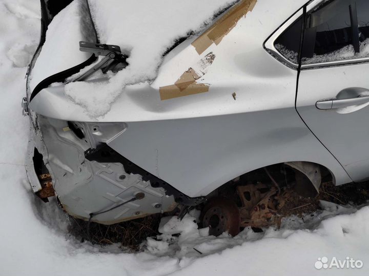 Задняя четверть правая Mazda GH