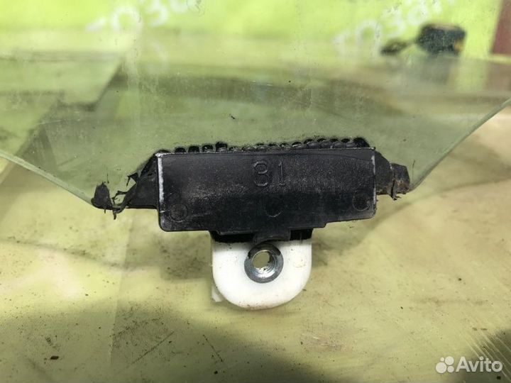 Стекло двери заднее правое Mitsubishi Asx 1.6 4A92