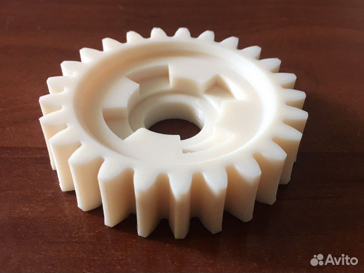 Шестерня реверса-заднего хода культиватора