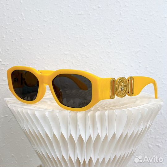 Солнцезащитные очки Versace medusa