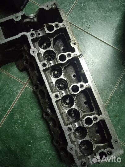 Головка блока цилиндров двигателя ом-601