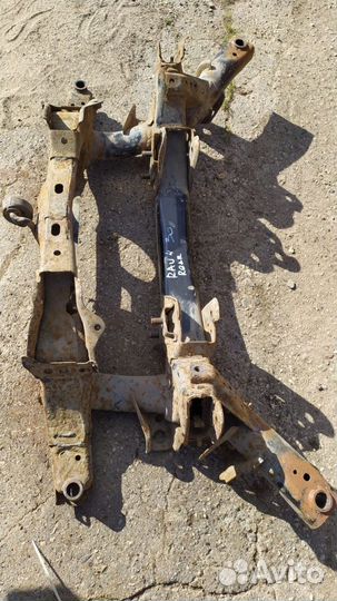 Подрамник задний Toyota Rav 4 30 кузов