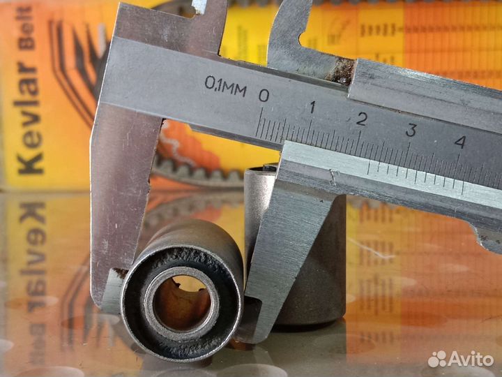 Сайлентблоки маятника на мопед