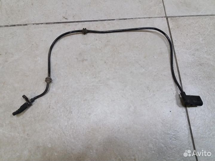 Датчик ABS задний правый Mercedes-Benz S-Class W22