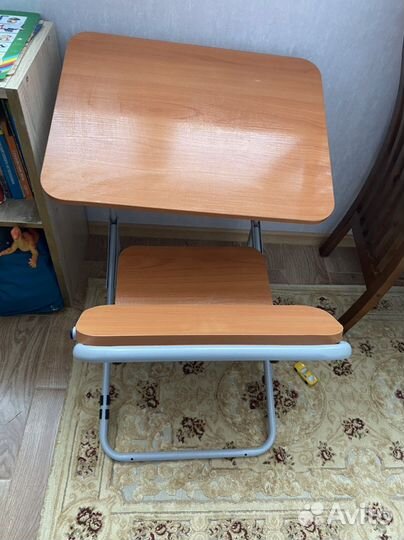 Детский стол парта