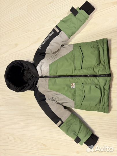 Демисезонная куртка на мальчика