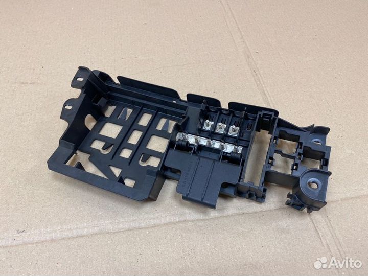 Корпус блока предохранителей Audi A8 D3 BVJ 2006