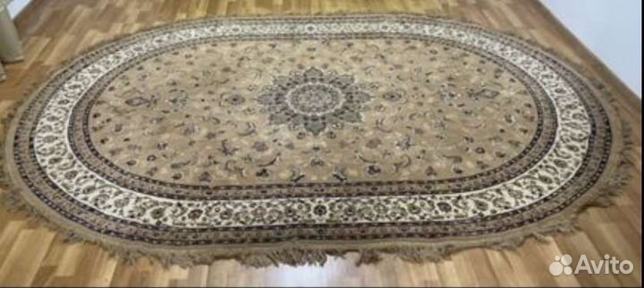 Ковер шерстяной