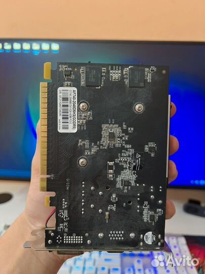 Видеокарта GT 740 2GB